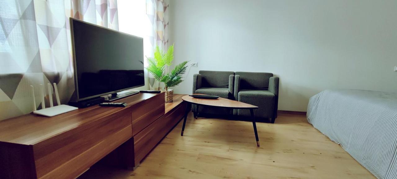 Akropole Apartment In Riga Extérieur photo